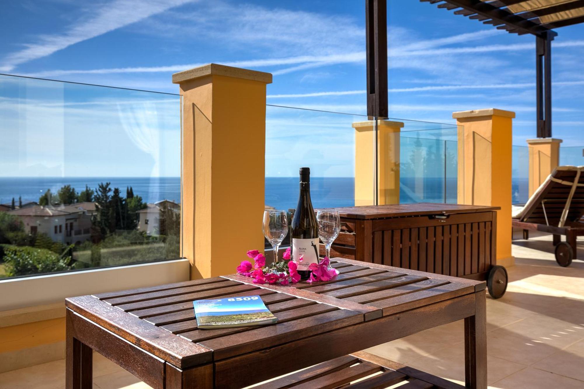 2 Bedroom Apartment Thalassa With Sea And Sunset Views, Aphrodite Hills Resort Kouklia Exterior photo